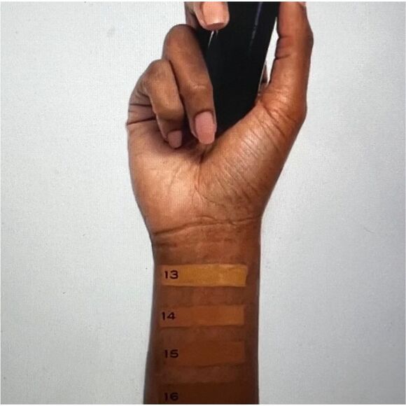 Surratt Surreal Skin Foundation Wand #15 Medium Bronze / Crimson New in Box - Picture 5 of 6